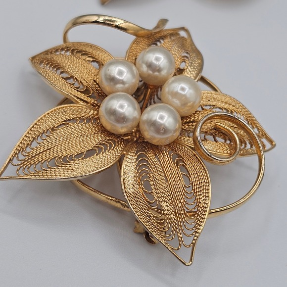 Vtg Set of 3 Vtg Gold Tone Brooches Filigree Flower Butterfly Bow Pins Elegant - Picture 11 of 16